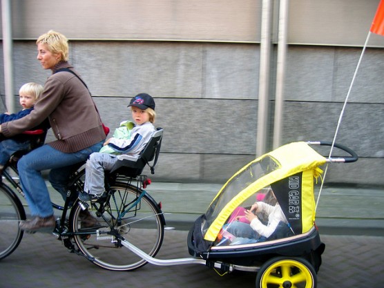 子供乗せ自転車は何歳からか？ (2)