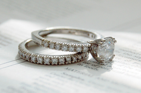 結婚指輪を探す (3)