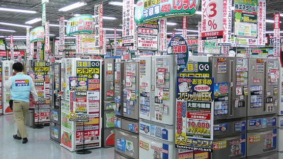 家電量販店 (3)