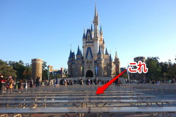 ディズニーランドで子どもの昼寝