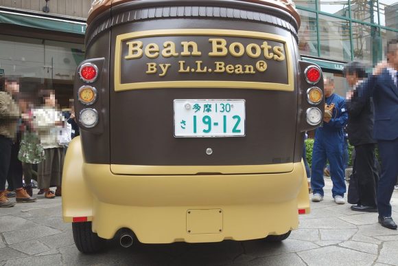 L.L.Beanのビーンブーツの車「ブーツモービル」 (10)