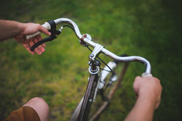 子どもの自転車は親の前と後ろどちらを走ったらいいのか (3)