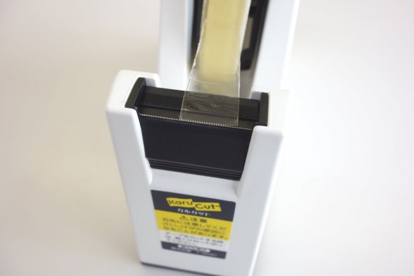 子供でも切りやすいコクヨ テープカッター カルカット 白 T-SM100のレビュー (6)