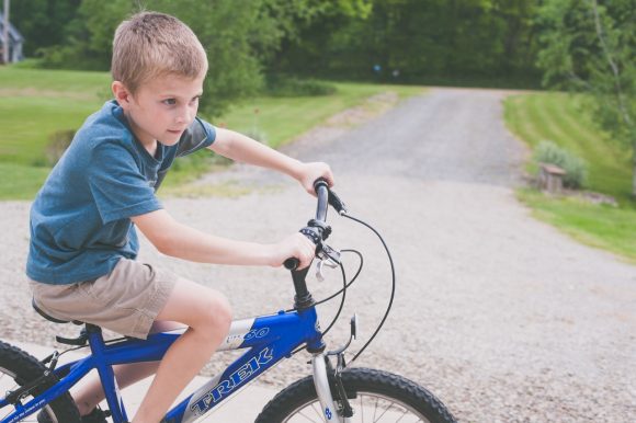 子どもの自転車は親の前と後ろどちらを走ったらいいのか (4)